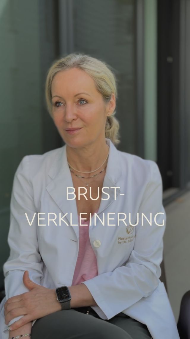 Eine zu große Brust kann den Alltag stark einschränken.
Viele Patientinnen berichten nach einer Brustverkleinerung von einem völlig neuen Lebensgefühl – körperlich und mental.  Weniger Schmerzen. Mehr Freiheit. Neues Selbstbewusstsein.
Buche dein Beratungsgespräch und finde heraus, ob dieser Schritt auch für dich der richtige ist.